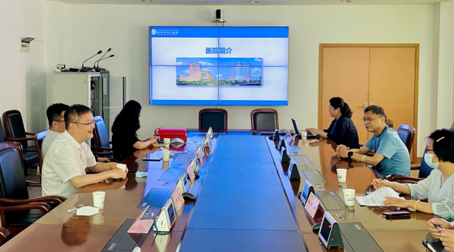川發資管黨委書記、董事長蒙宇率隊赴武漢市中心醫院慰問與交流